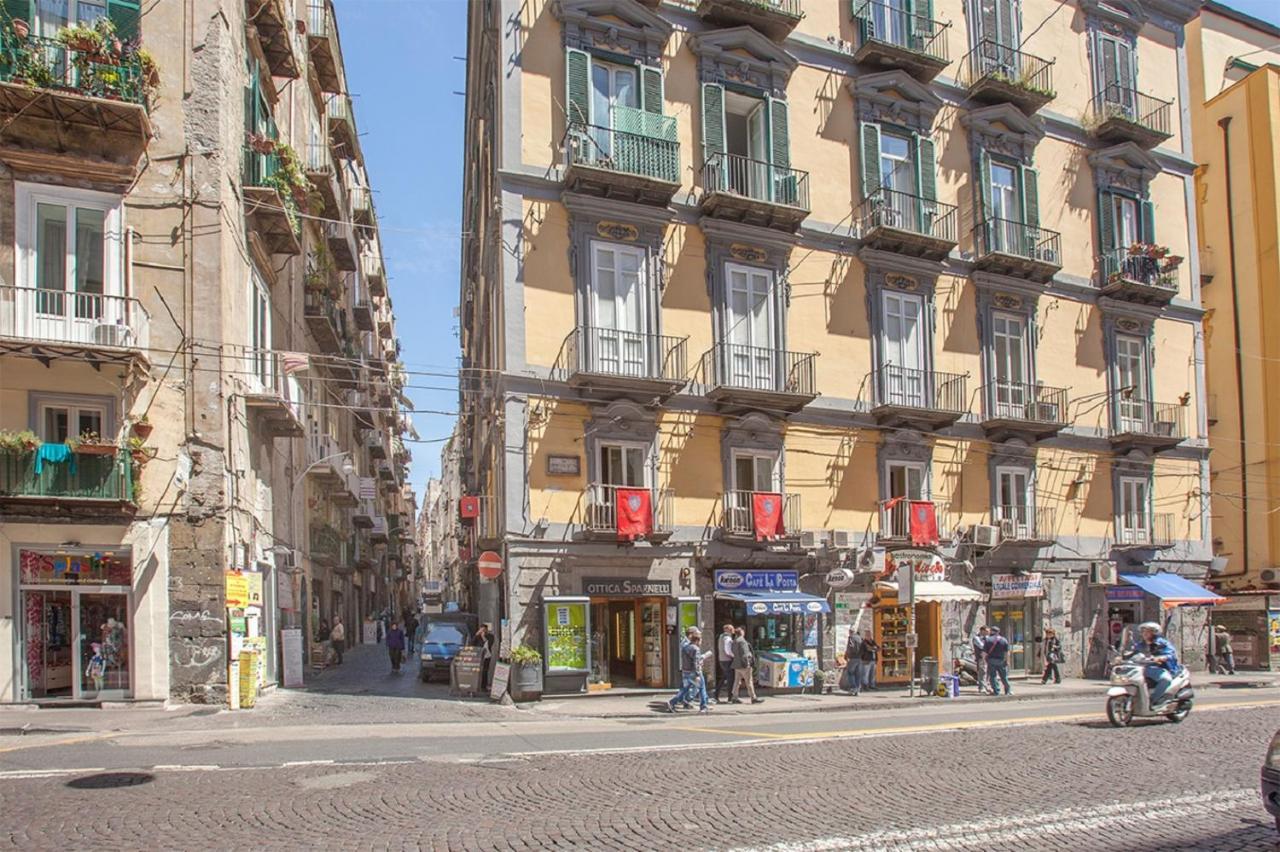 B&B L'Alloggio Dei Vassalli Νάπολη Εξωτερικό φωτογραφία