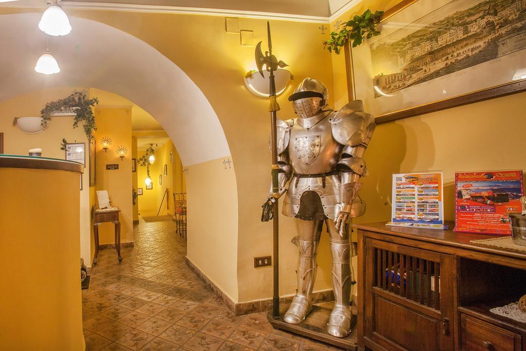 B&B L'Alloggio Dei Vassalli Νάπολη Εξωτερικό φωτογραφία